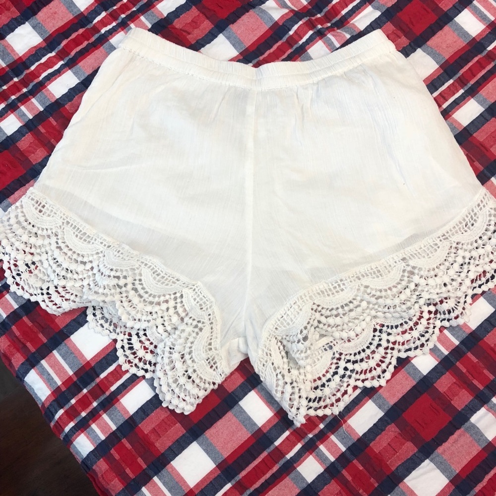 SOLD ✨Lace shorts✨